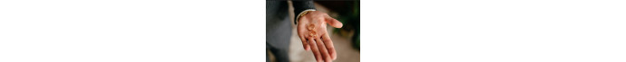 Tendencias alianzas de boda 2025